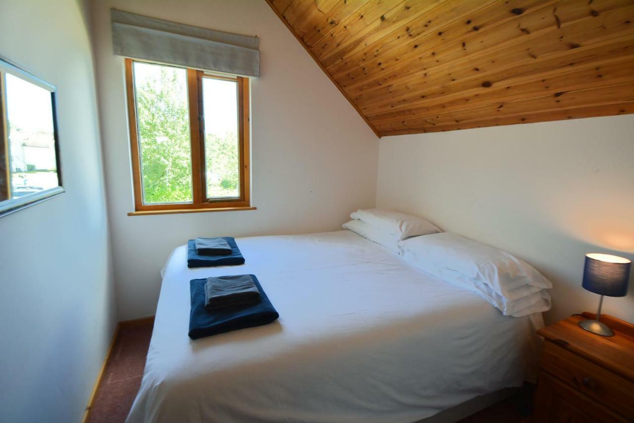 Mallard Lodge Cirencester Extérieur photo