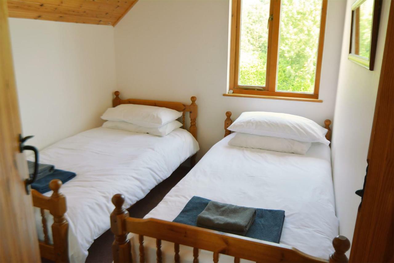 Mallard Lodge Cirencester Extérieur photo